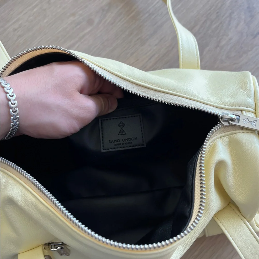Samo Ondoh Museum Bag in Yellow - Picture 3 of 4
